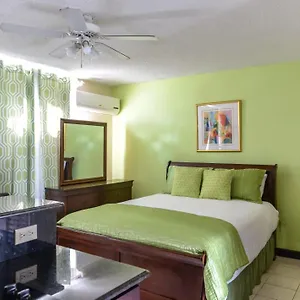 Aparthotel Beach Studio 10 *****