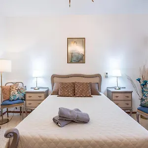 Guest house Close To Airport - Private With Private Bathroom Adults Only