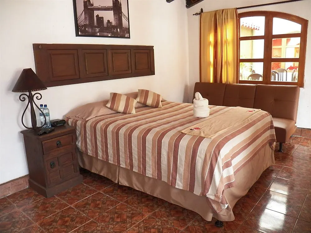 Hotel Gran Plaza Euromaya Antigua 4*,