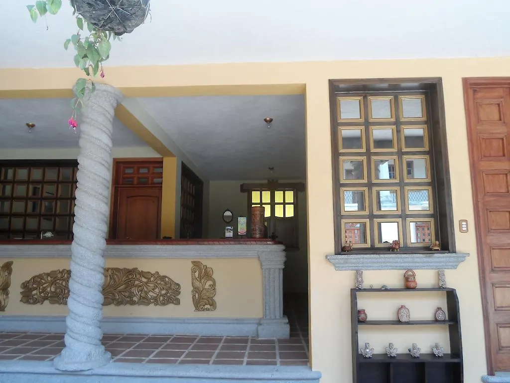 Hotel Gran Plaza Euromaya Antigua
